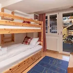 Lägenhet Schweizerhof 1 *