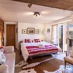 Schweizerhof 1 *