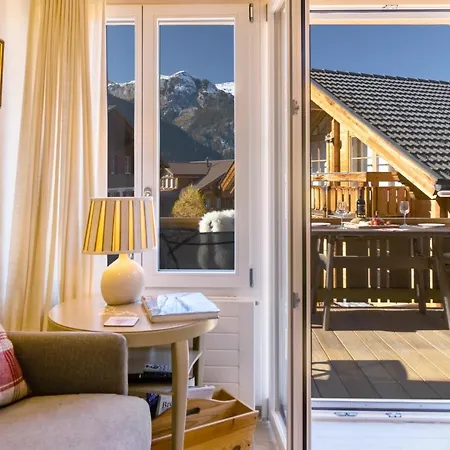 Schweizerhof 1 * Wengen